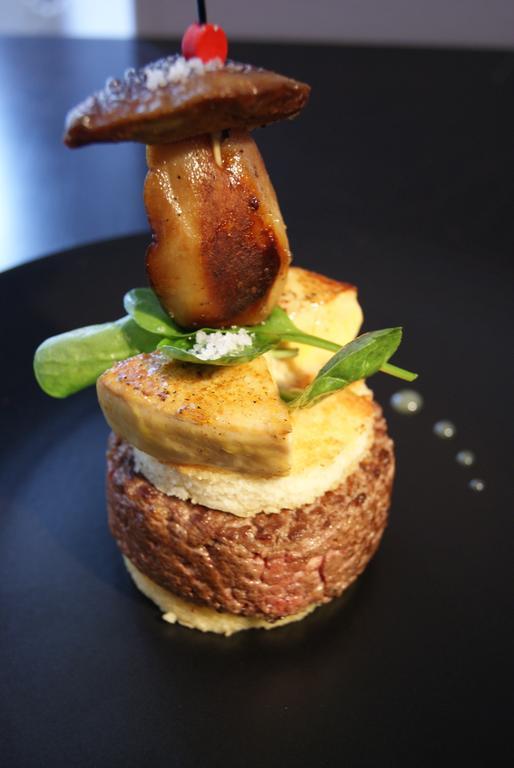 Logis Hotel Restaurant Des Voyageurs Tarnac エクステリア 写真